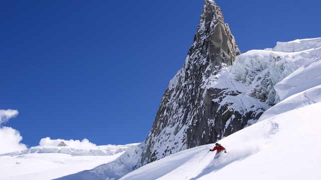 美高梅公司：园林绿化防腐木凳